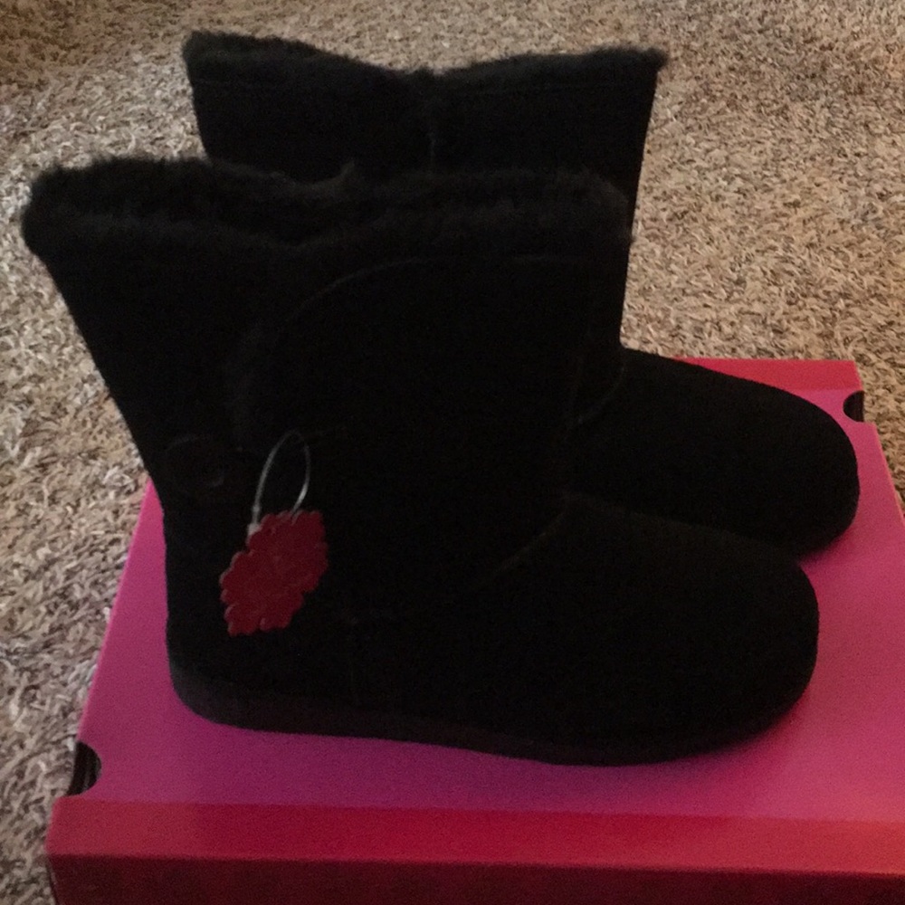 SO (Ugg Bailey Like Boots)